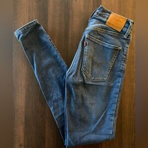 Levi’s Mile High Super Skinny Jean